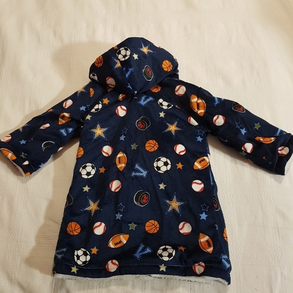 Blankets & Beyond boys 12 months housecoat NWOT - Picture 5 of 5